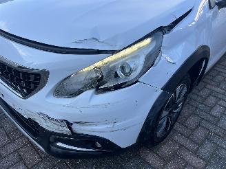 Peugeot 2008 1,2 PURE-TECH AUTOMATIC picture 10