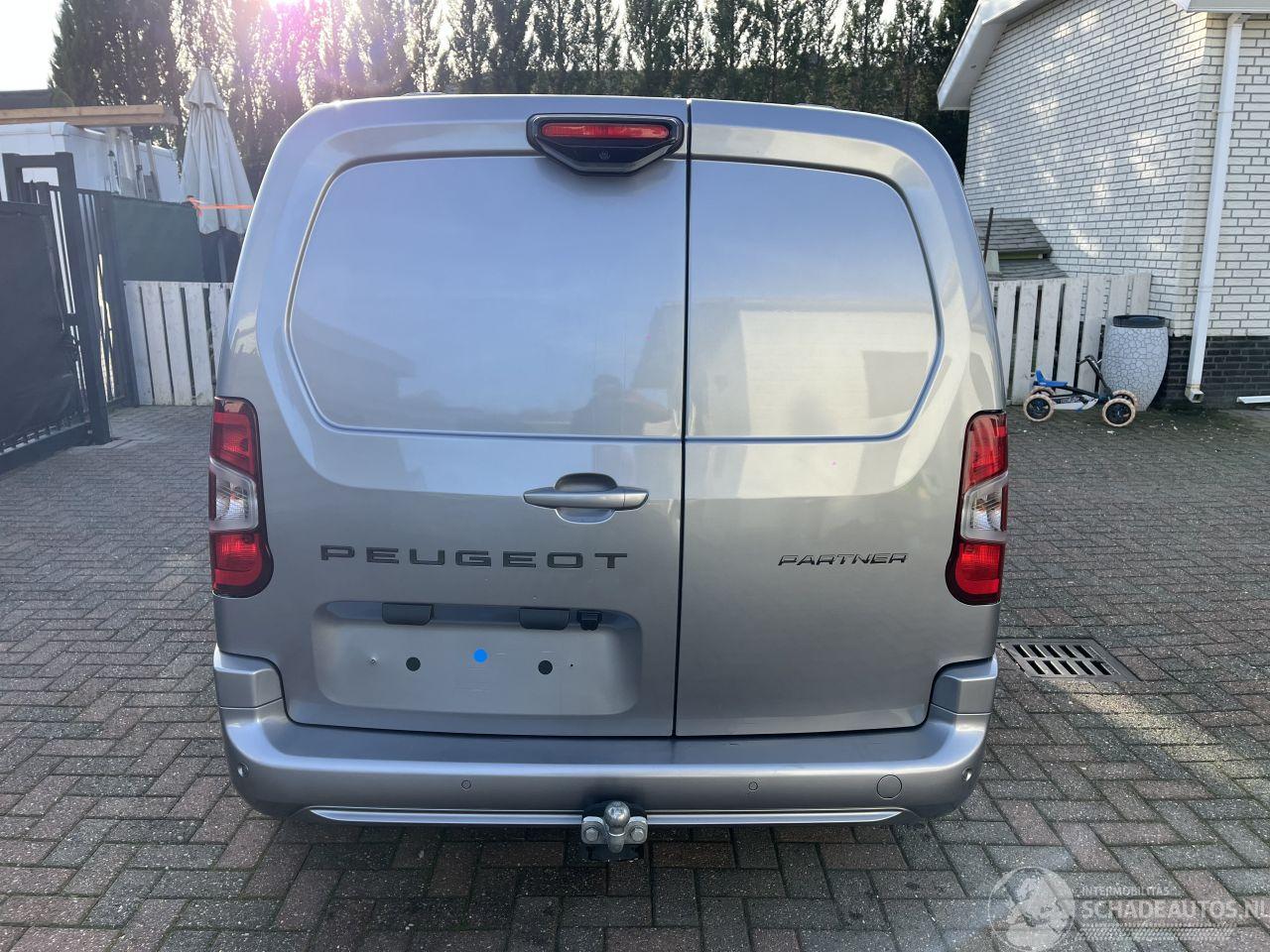 Peugeot Partner AUTOMATIC 131.PS DIESEL