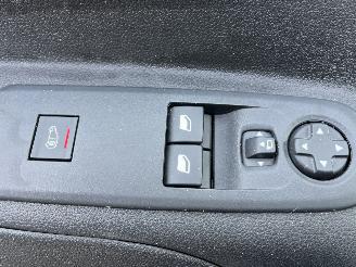 Peugeot Partner AUTOMATIC 131.PS DIESEL picture 25