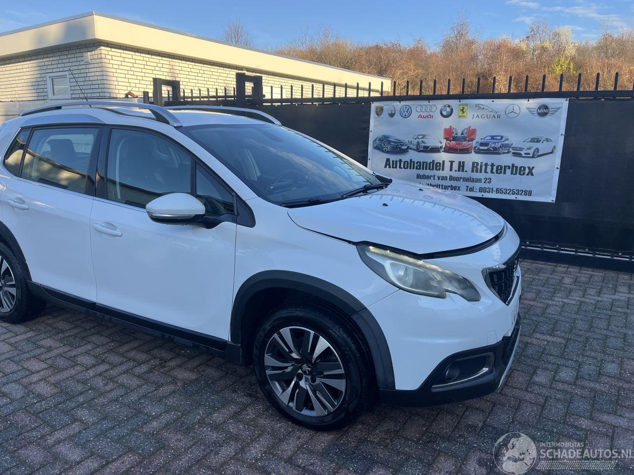 Peugeot 2008 1,2 BENZINE 110,PS AUTOMATIK