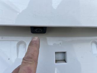 Peugeot 3008 BENZINE - AUTOMATIC picture 2