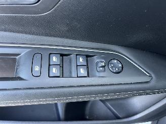 Peugeot 3008 BENZINE - AUTOMATIC picture 25