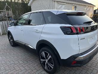 Peugeot 3008 BENZINE - AUTOMATIC picture 3