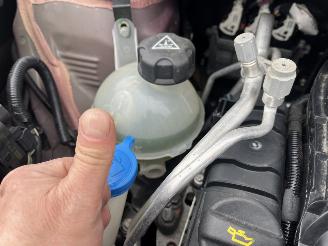 Peugeot 108 5/DEURS  AIRCO - STYLE picture 12