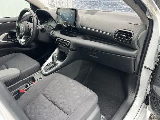 Toyota Yaris 1,5 HYBRIDE - BENZINE - AUTOMATIC picture 13