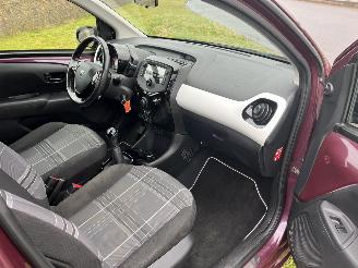 Peugeot 108 VTI 82,PS  AIRCO - 5/DEURS picture 13