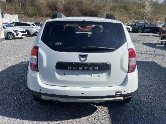 Schadeauto Dacia Duster DIESEL - AUTOMATIC - LEDER 2017/5