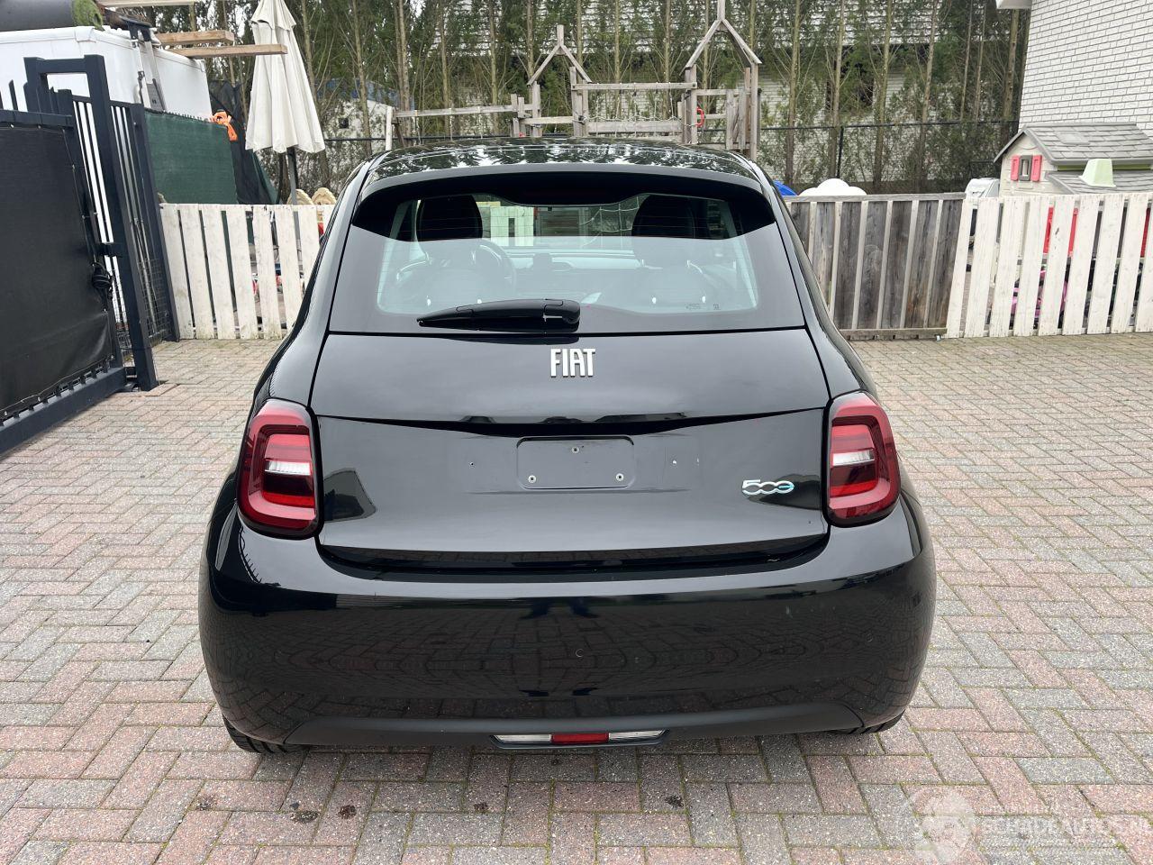 Fiat 500E 500.E  ACTION KLIMA