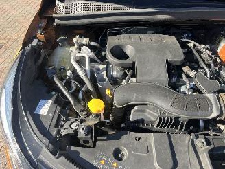 Renault Captur E-TECH HYBRIDE - AUTOMATIC picture 17