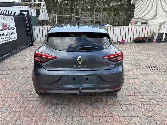 krockskadad bil auto Renault Clio E-TECH RS-LINE - AUTOMATIC 2022/6
