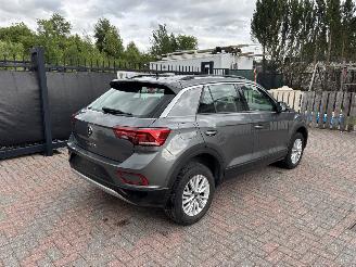 skadebil auto Volkswagen T-Roc  2023/8