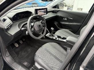 Peugeot 208 BENZINE - ALLURE, picture 14