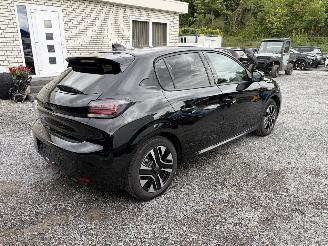 Peugeot 208 BENZINE - ALLURE, picture 3