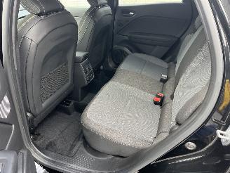 Renault Captur AUTOMATIC - E-TECH picture 16