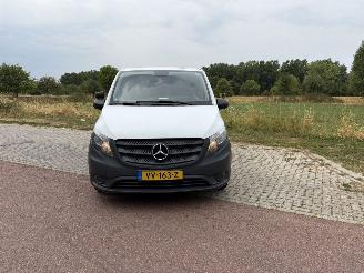 krockskadad bil auto Mercedes Vito 114,CDI AUTOMATIC 2016/2