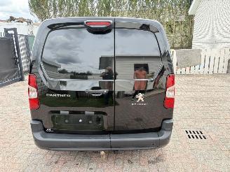 Damaged car Peugeot Partner AUTOMATIC 131,PS DIESEL 2023/9