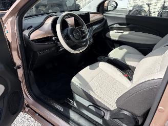 Fiat 500E 500 e 3+1 La Prima picture 21