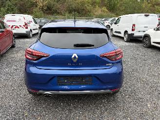 Vaurioauto  passenger cars Renault Clio BENZINE 101,PS KLIMATRONIK 2020/10
