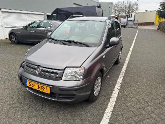 Voiture accidenté Fiat Panda 1.2 Edizione Cool Airco 2010/5