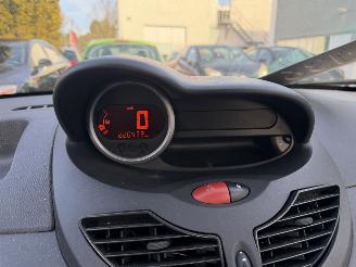 Renault Twingo 1.2-16V Dynamique Airco picture 13