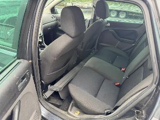Ford Focus 1.6-16V Futura picture 8