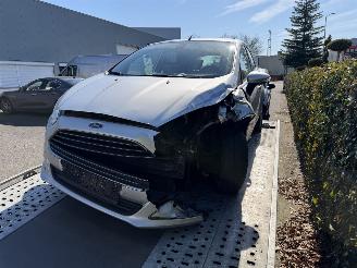 Ford Fiesta 1.0 EcoBoost Candy Blue Edition picture 3