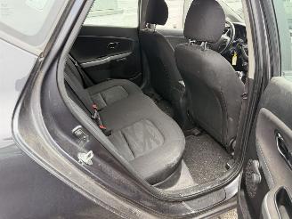 Kia Cee d 1.4 CVVT X-tra picture 10