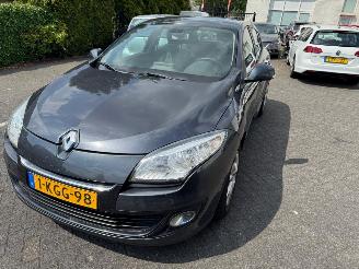 krockskadad bil auto Renault Mégane 1.5 dCi Expression StartStop 2013/4