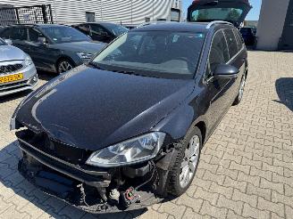 krockskadad bil auto Volkswagen Golf 1.2 TSI Business Edition 2014/12