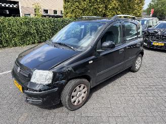 krockskadad bil auto Fiat Panda 1.2 Edizione Cool 2010/11