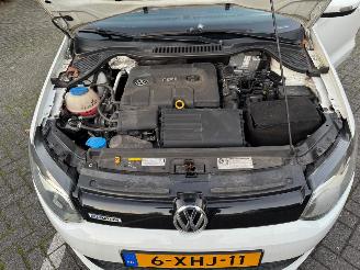 Unfallwagen Volkswagen Polo 1.4 TDI BlueMotion 2014/8