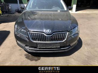 Uttjänta bilar auto Skoda Superb Superb Combi (3V5), Combi, 2015 / 2024 1.6 TDI 2015/12