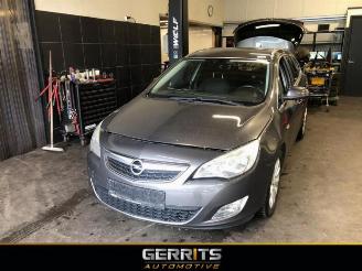 Vrakbiler auto Opel Astra Astra J Sports Tourer (PD8/PE8/PF8), Combi, 2010 / 2015 1.3 CDTI 16V ecoFlex 2011/6