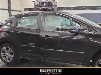 Vrakbiler auto Peugeot 208 208 I (CA/CC/CK/CL), Hatchback, 2012 / 2019 1.4 16V 2012/6