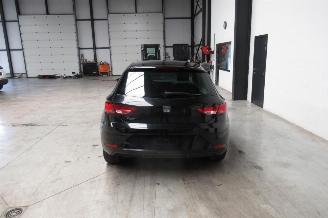 Seat Leon REFERENCE picture 4