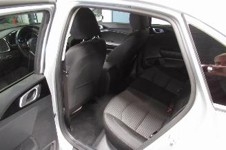 Kia Cee d SEDAN picture 18