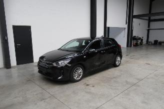 Unfallwagen Kia Rio  2019/12