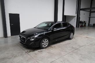 krockskadad bil auto Hyundai I-30 FEEL 2019/4