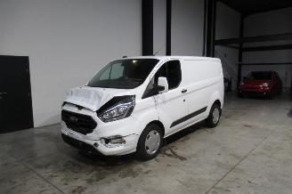 krockskadad bil bedrijf Ford Transit Custom CAMIONETTE 2023/12