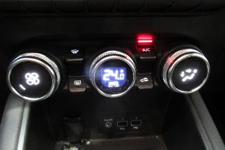 Renault Captur INITIALE picture 31