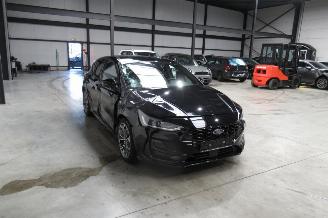 Ford Focus ST-LINE picture 6