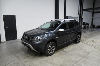 Vaurioauto  passenger cars Dacia Duster PRESTIGE 2019/4
