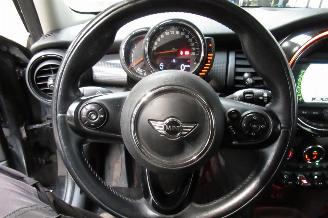 Mini Cooper SEDAN picture 21