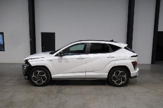 Hyundai Kona SUV picture 2