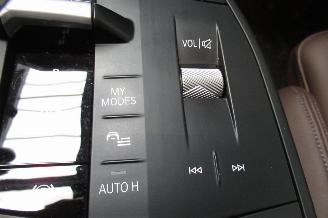 BMW iX1 SUV picture 36