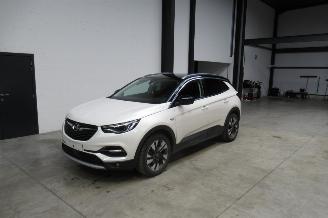 skadebil auto Opel Grandland INNOVATION 2018/5