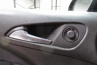 Opel Adam SEDAN picture 23