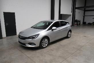 begagnad bil auto Opel Astra SEDAN 2020/6