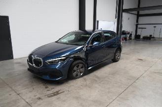 Auto incidentate BMW 1-serie ADVANTAGE 2023/3
