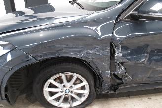BMW X1 SUV picture 8